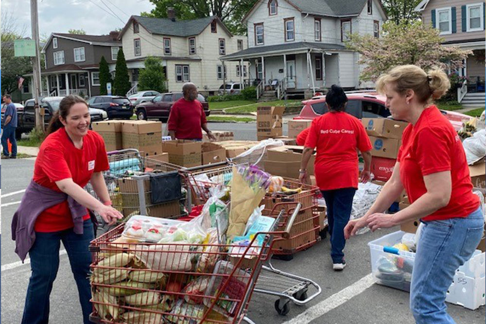 East Windsor, NJ volunteers