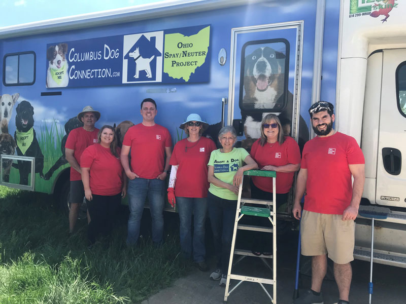 McGraw Hill Volunteers at the Columbus Dog Connection