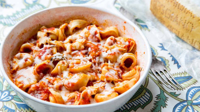 Ready to eat Cheese Tortellini in Tomato Sauce