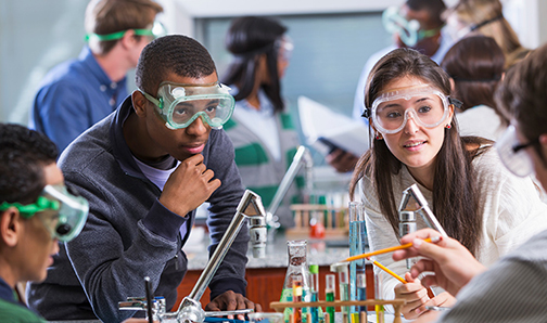 Students working in chemistry lab together